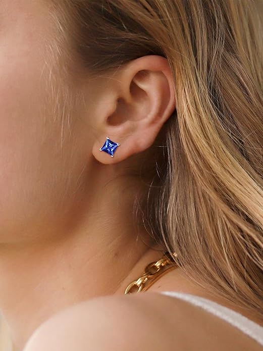 Minimalistiniai princess cut safyras auskarai (smeigtukai) | Baltas auksinis