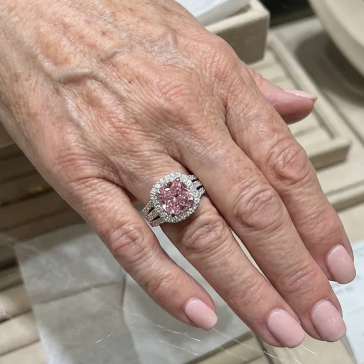Blush Empress Halo prsteň | Biele zlato