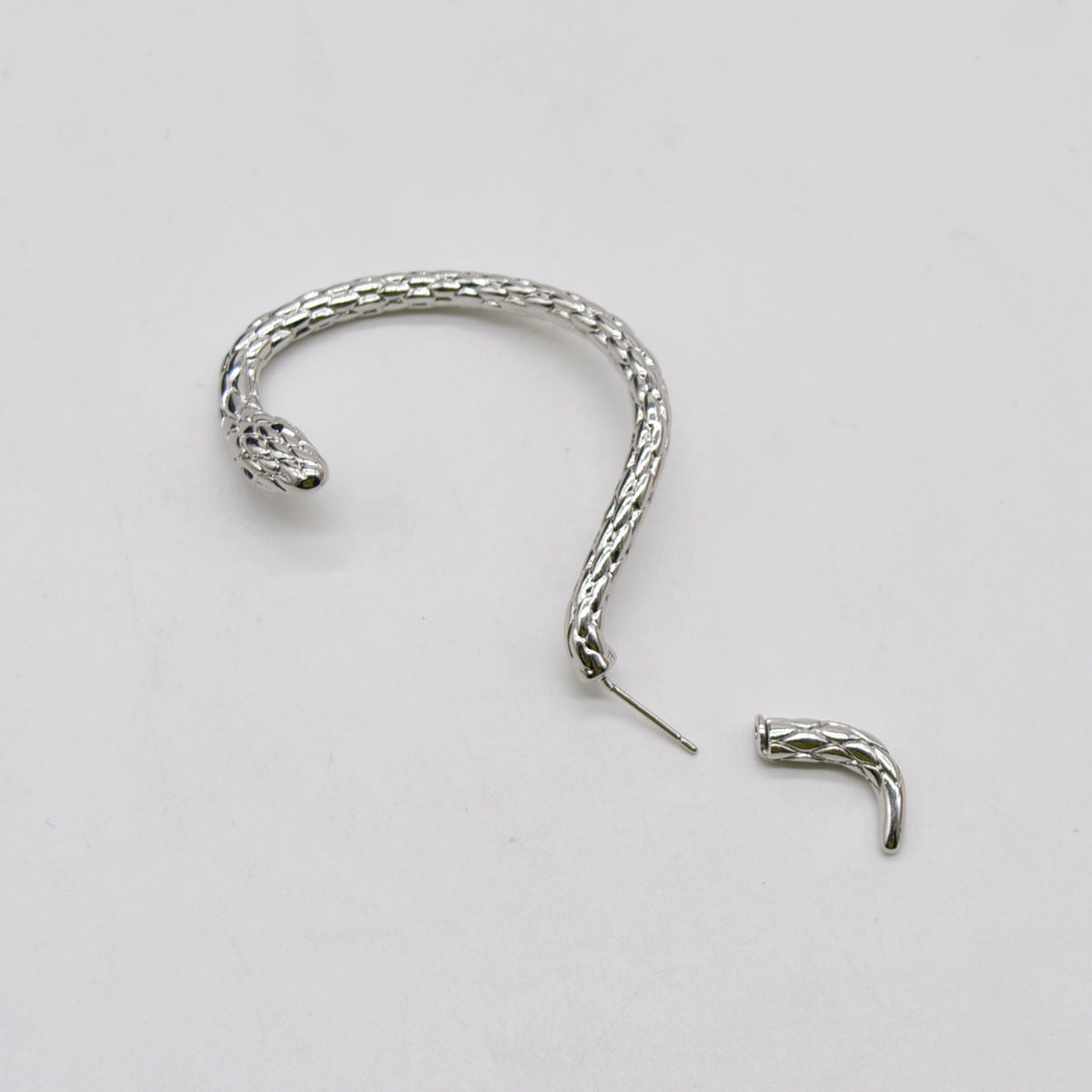Slytherin earcuff auskarai