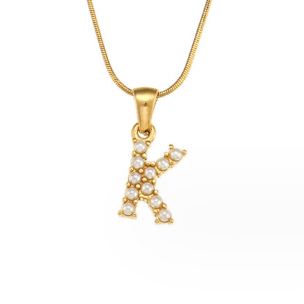 Grandinėlė su perlų inicialu „Renata“